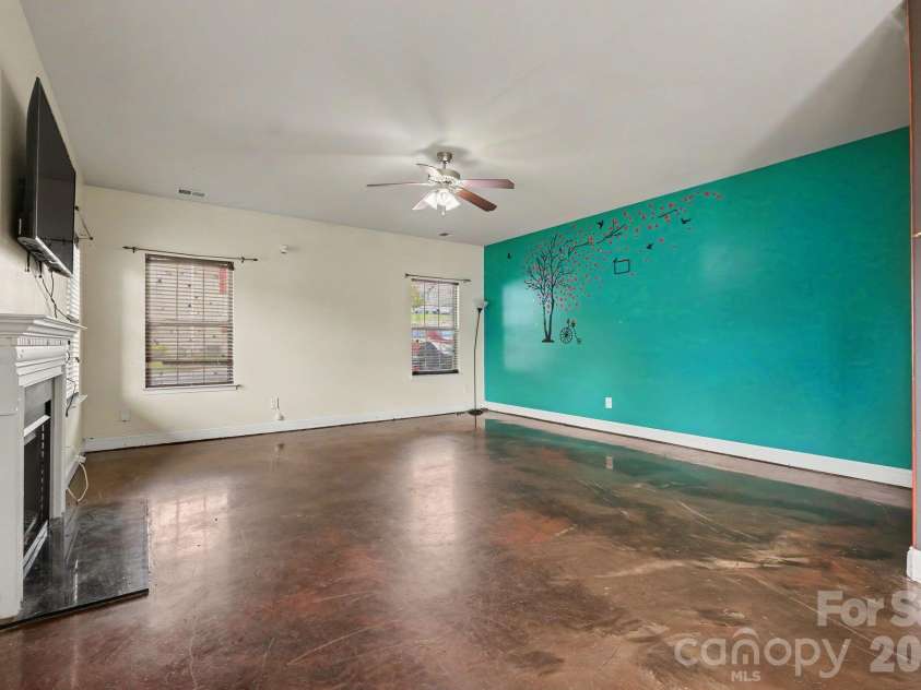 806 Brooke Nicole Place, Charlotte, NC 28213.  MLS# CAR4404624, YatesRealty ID 37466. 