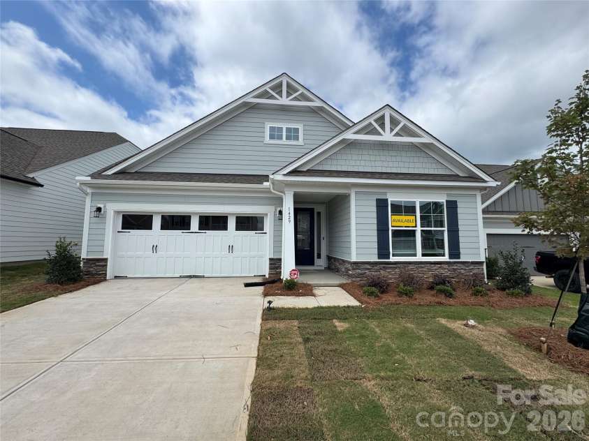 1429 Ardmore Drive, Sherrills Ford, NC 28673.  MLS# CAR4404684, YatesRealty ID 37467. Homesite 246 features a Fenwick A floorplan