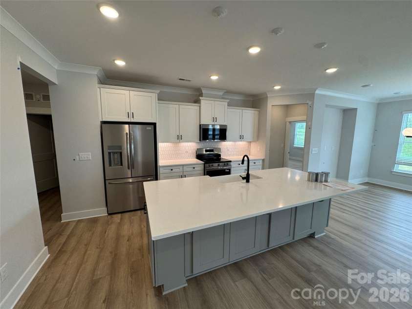 1429 Ardmore Drive, Sherrills Ford, NC 28673.  MLS# CAR4404684, YatesRealty ID 37467. Kitchen