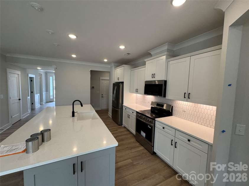 1429 Ardmore Drive, Sherrills Ford, NC 28673.  MLS# CAR4404684, YatesRealty ID 37467. Kitchen