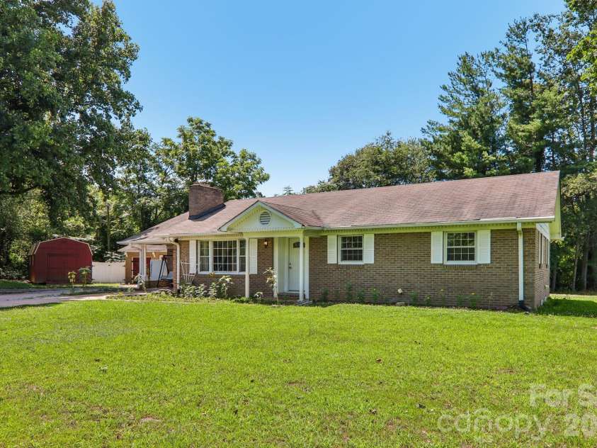 1153 Airport Road, Flat Rock, NC 28731.  MLS# CAR4399497, YatesRealty ID 37469. 