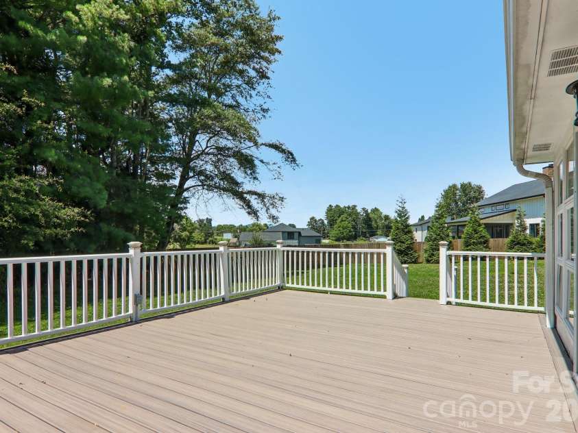 1153 Airport Road, Flat Rock, NC 28731.  MLS# CAR4399497, YatesRealty ID 37469. 