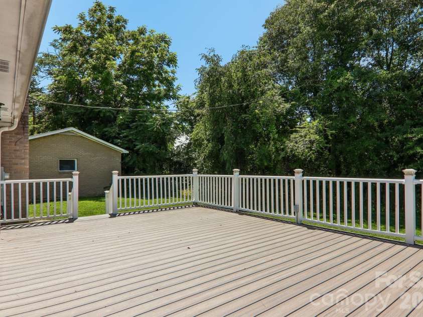 1153 Airport Road, Flat Rock, NC 28731.  MLS# CAR4399497, YatesRealty ID 37469. 