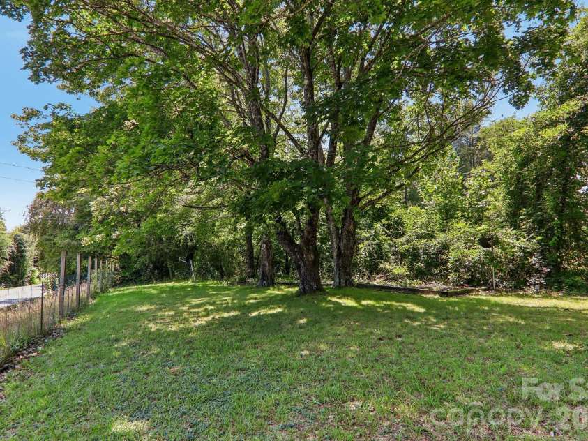 1153 Airport Road, Flat Rock, NC 28731.  MLS# CAR4399497, YatesRealty ID 37469. 