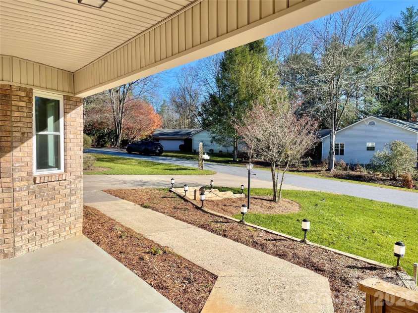 23 St. Andrews Drive, Etowah, NC 28729.  MLS# CAR4248416, YatesRealty ID 3747. 