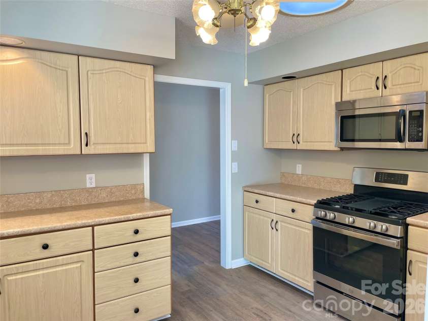 23 St. Andrews Drive, Etowah, NC 28729.  MLS# CAR4248416, YatesRealty ID 3747. 