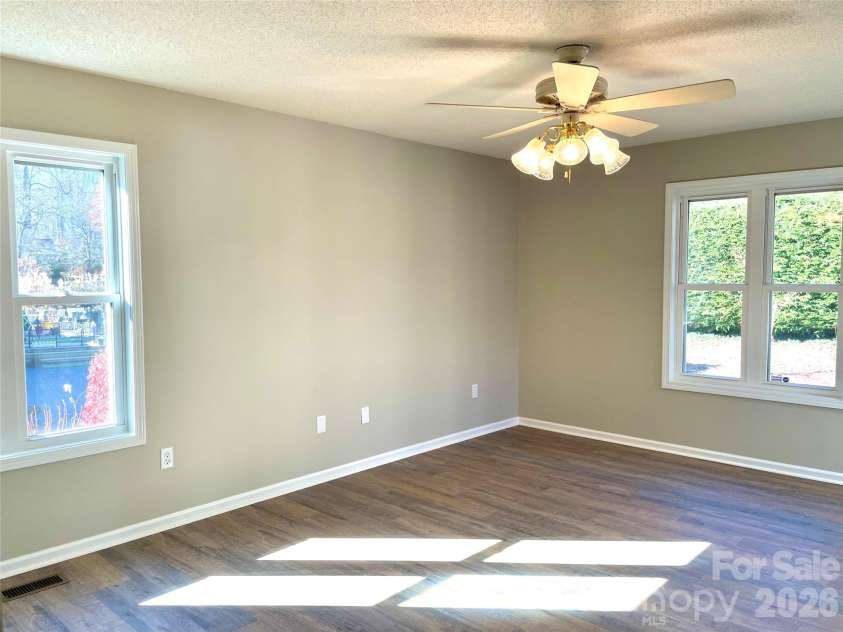 23 St. Andrews Drive, Etowah, NC 28729.  MLS# CAR4248416, YatesRealty ID 3747. 