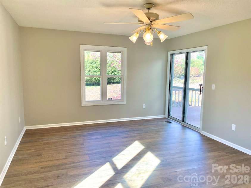 23 St. Andrews Drive, Etowah, NC 28729.  MLS# CAR4248416, YatesRealty ID 3747. 