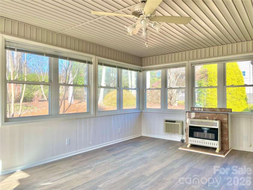 23 St. Andrews Drive, Etowah, NC 28729.  MLS# CAR4248416, YatesRealty ID 3747. 