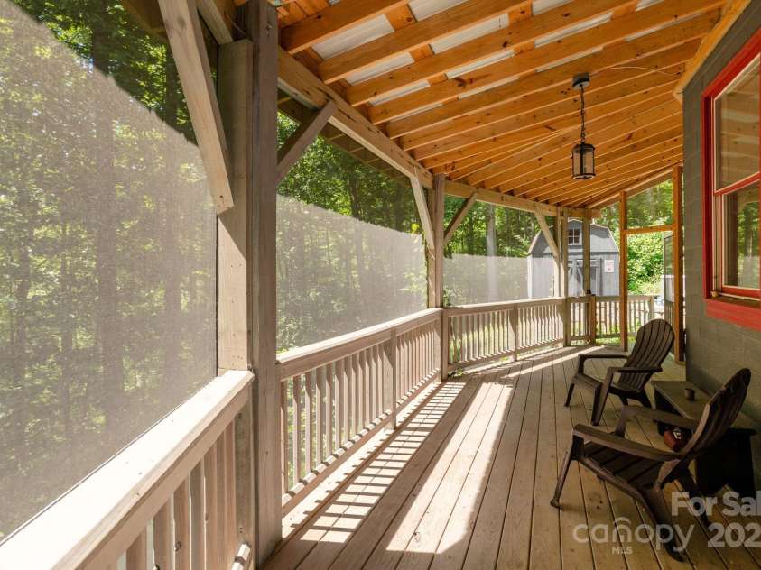 78 Bryant Road, Swannanoa, NC 28778.  MLS# CAR4281860, YatesRealty ID 3747. 