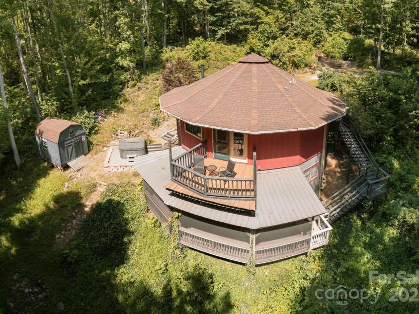 78 Bryant Road, Swannanoa, NC 28778.  MLS# CAR4281860, YatesRealty ID 3747. 