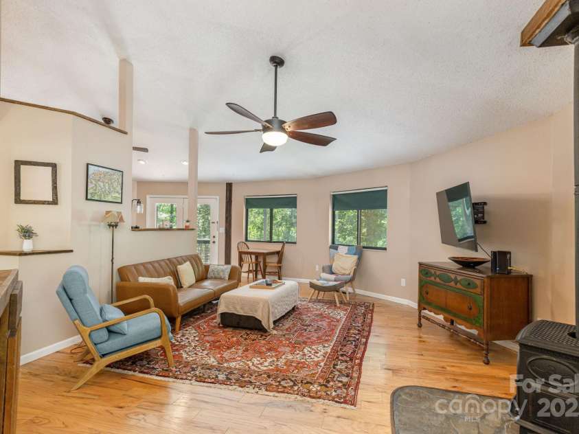 78 Bryant Road, Swannanoa, NC 28778.  MLS# CAR4281860, YatesRealty ID 3747. 