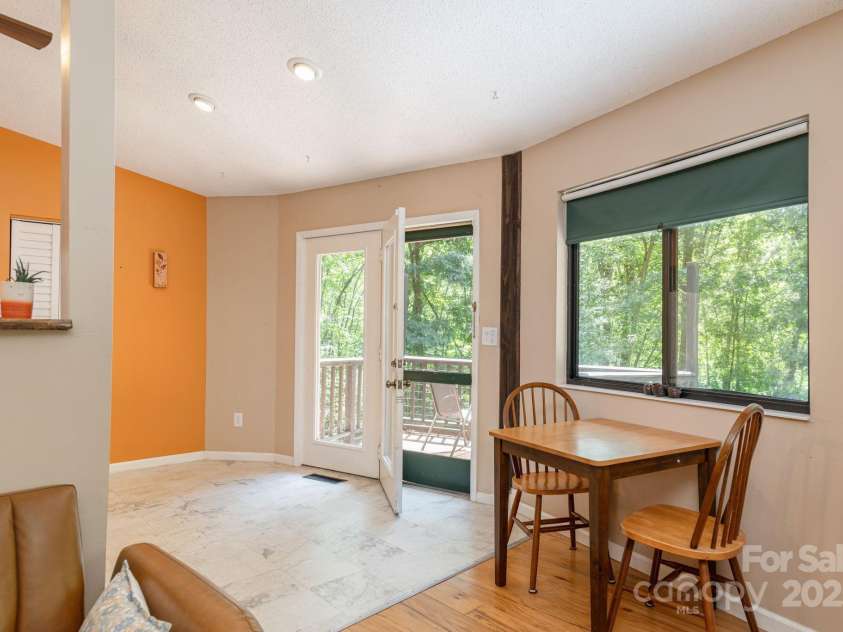 78 Bryant Road, Swannanoa, NC 28778.  MLS# CAR4281860, YatesRealty ID 3747. 