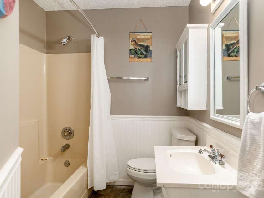 78 Bryant Road, Swannanoa, NC 28778.  MLS# CAR4281860, YatesRealty ID 3747. 