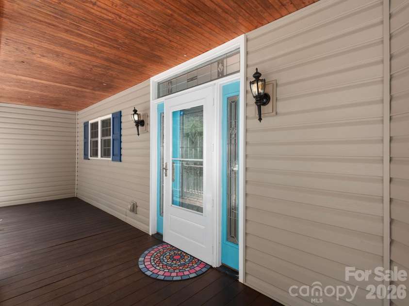 49 Indian Ridge Trail, Hendersonville, NC 28739.  MLS# CAR4401659, YatesRealty ID 37471. 