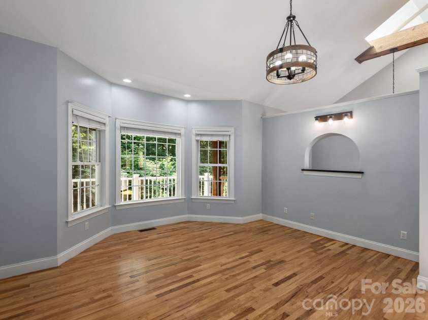 49 Indian Ridge Trail, Hendersonville, NC 28739.  MLS# CAR4401659, YatesRealty ID 37471. 