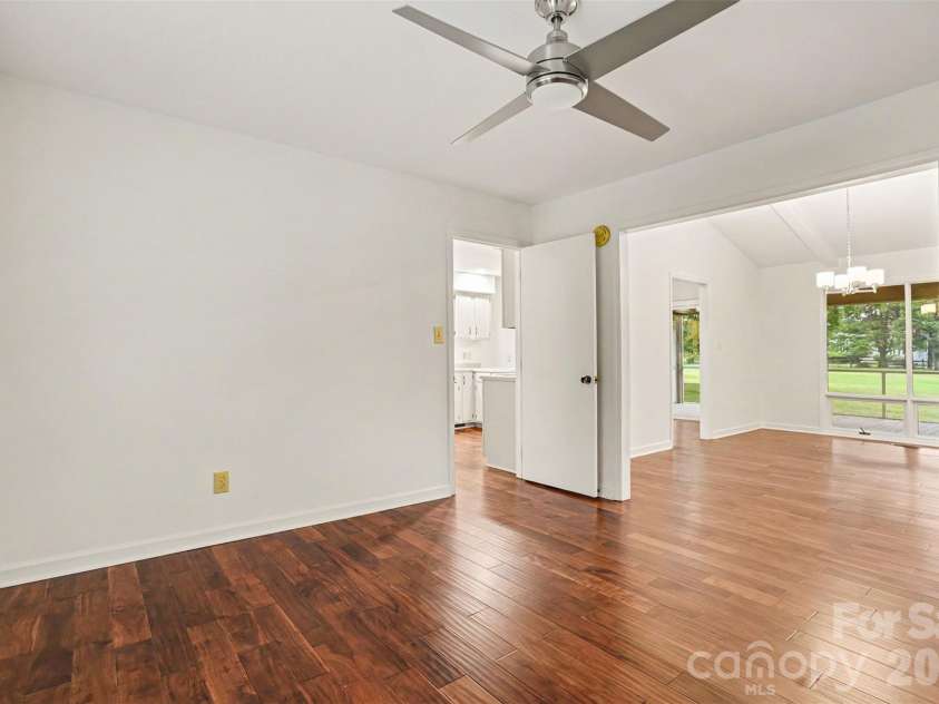 8225 Strawberry Lane, Charlotte, NC 28277.  MLS# CAR4400991, YatesRealty ID 37472. 