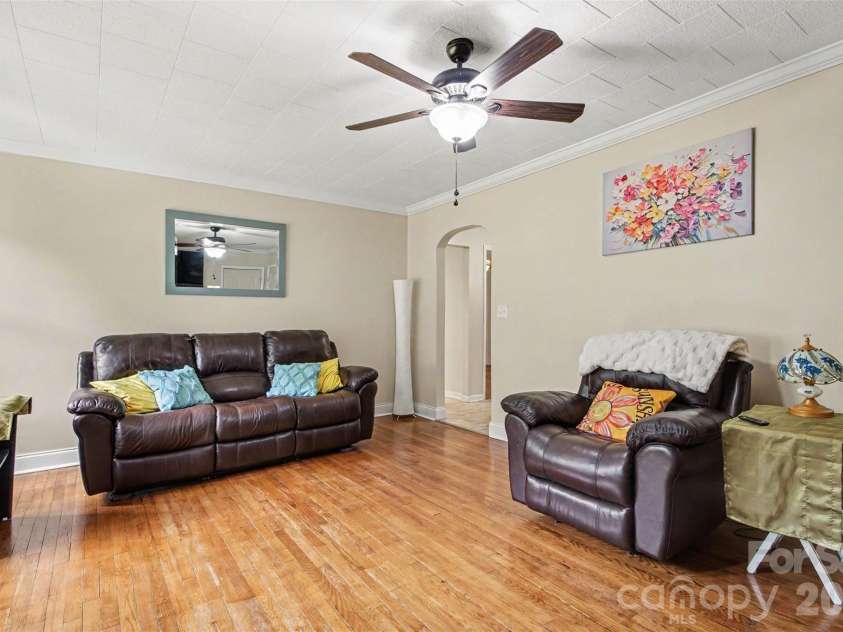 111 Cove Avenue, Mount Holly, NC 28120.  MLS# CAR4389583, YatesRealty ID 37473. 