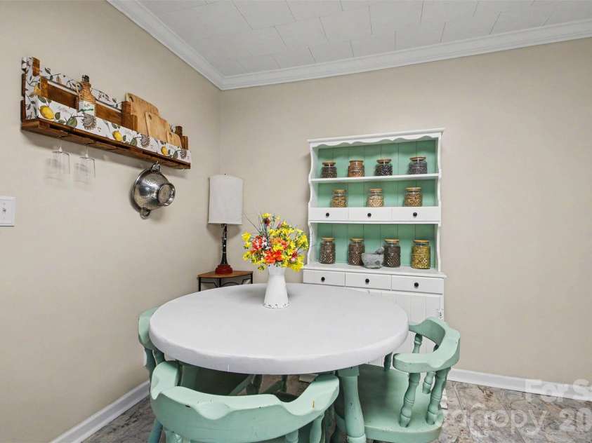 111 Cove Avenue, Mount Holly, NC 28120.  MLS# CAR4389583, YatesRealty ID 37473. 