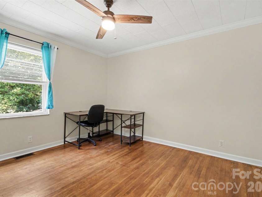 111 Cove Avenue, Mount Holly, NC 28120.  MLS# CAR4389583, YatesRealty ID 37473. 