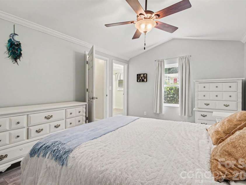 111 Cove Avenue, Mount Holly, NC 28120.  MLS# CAR4389583, YatesRealty ID 37473. 