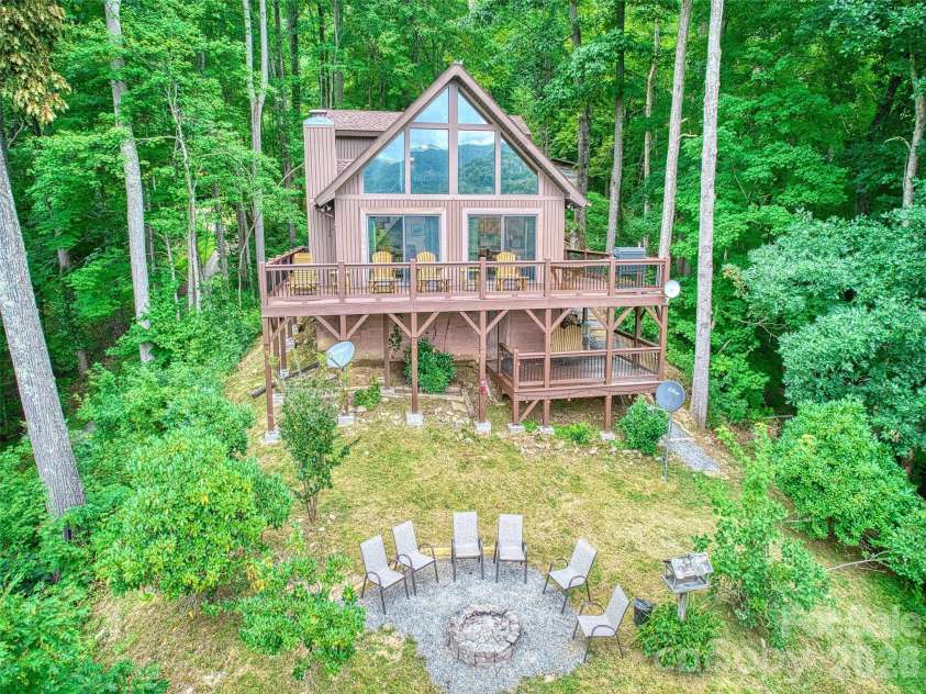 171 Jade Drive, Clyde, NC 28721.  MLS# CAR4404580, YatesRealty ID 37474. 