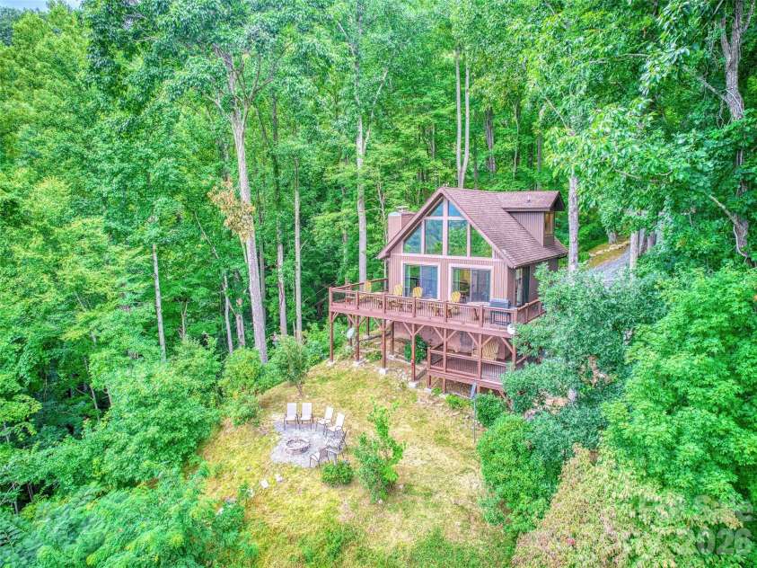 171 Jade Drive, Clyde, NC 28721.  MLS# CAR4404580, YatesRealty ID 37474. 