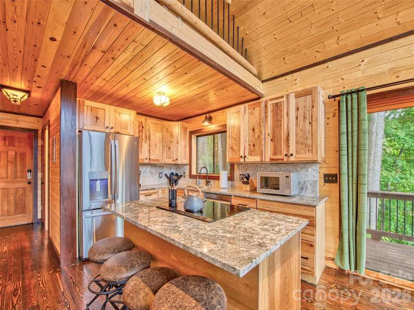 171 Jade Drive, Clyde, NC 28721.  MLS# CAR4404580, YatesRealty ID 37474. 