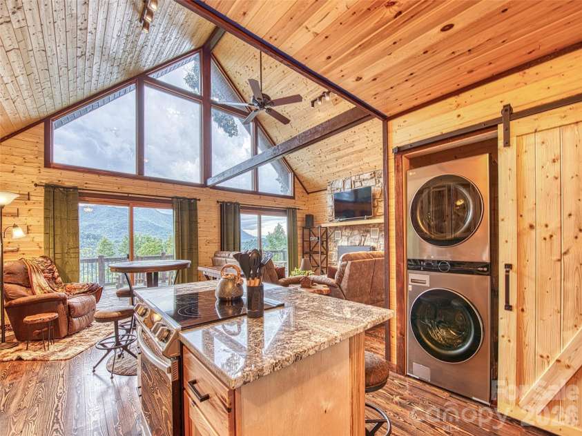 171 Jade Drive, Clyde, NC 28721.  MLS# CAR4404580, YatesRealty ID 37474. 