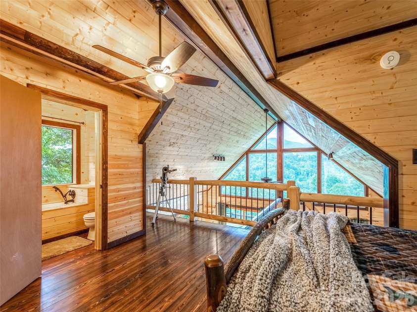 171 Jade Drive, Clyde, NC 28721.  MLS# CAR4404580, YatesRealty ID 37474. 