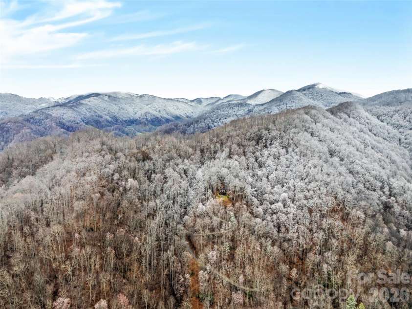 171 Jade Drive, Clyde, NC 28721.  MLS# CAR4404580, YatesRealty ID 37474. 