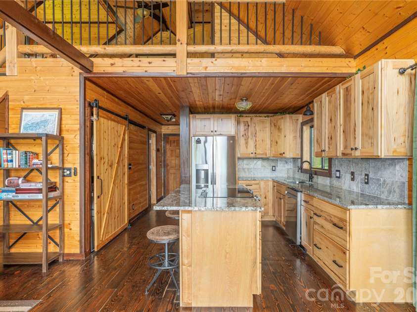 171 Jade Drive, Clyde, NC 28721.  MLS# CAR4404580, YatesRealty ID 37474. 