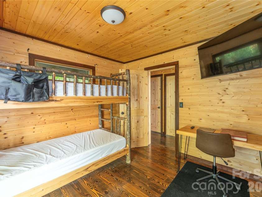 171 Jade Drive, Clyde, NC 28721.  MLS# CAR4404580, YatesRealty ID 37474. 