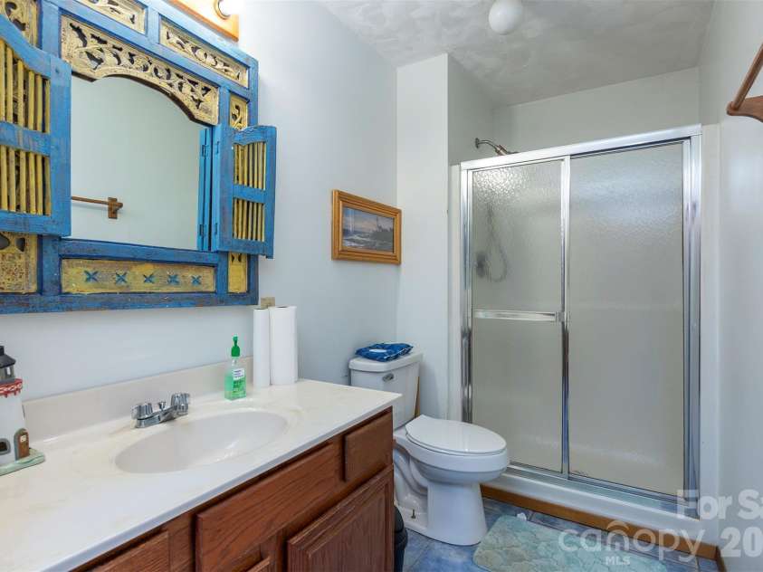 35 Upper Moffitt Road, Asheville, NC 28805.  MLS# CAR4404333, YatesRealty ID 37475. 