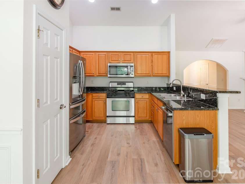 1738 Lillywood Lane, Fort Mill, SC 29707.  MLS# CAR4404650, YatesRealty ID 37476. 