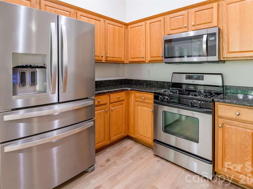 1738 Lillywood Lane, Fort Mill, SC 29707.  MLS# CAR4404650, YatesRealty ID 37476. 