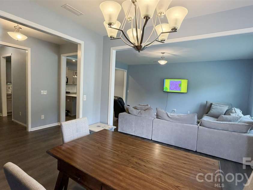 7505 Hartsfield Drive, Lancaster, SC 29720.  MLS# CAR4403879, YatesRealty ID 37478. Dining