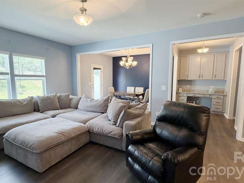 7505 Hartsfield Drive, Lancaster, SC 29720.  MLS# CAR4403879, YatesRealty ID 37478. Spacious living