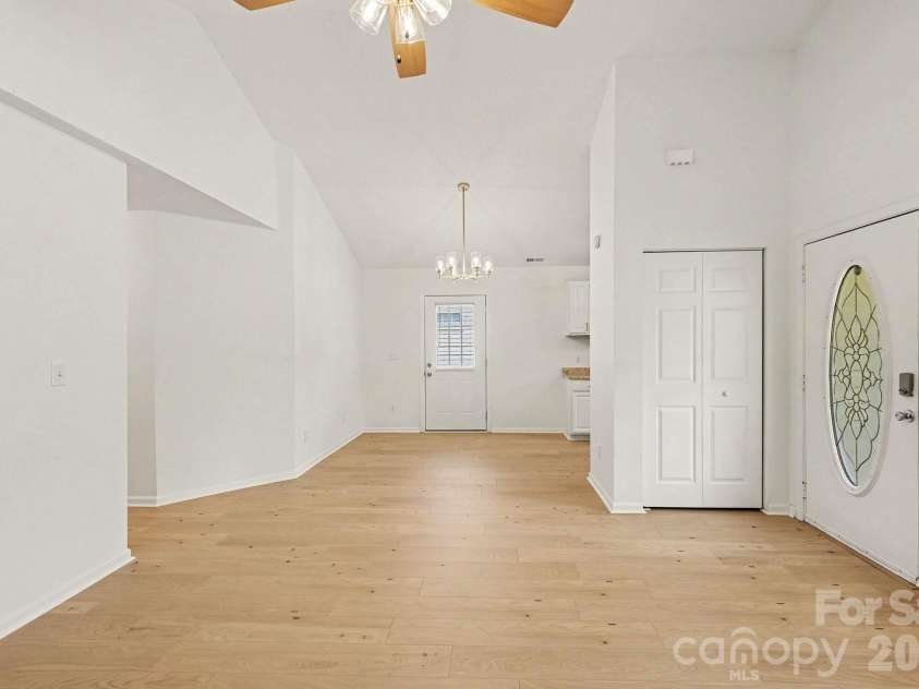 317 Baker Street, Rock Hill, SC 29730.  MLS# CAR4404927, YatesRealty ID 37479. 
