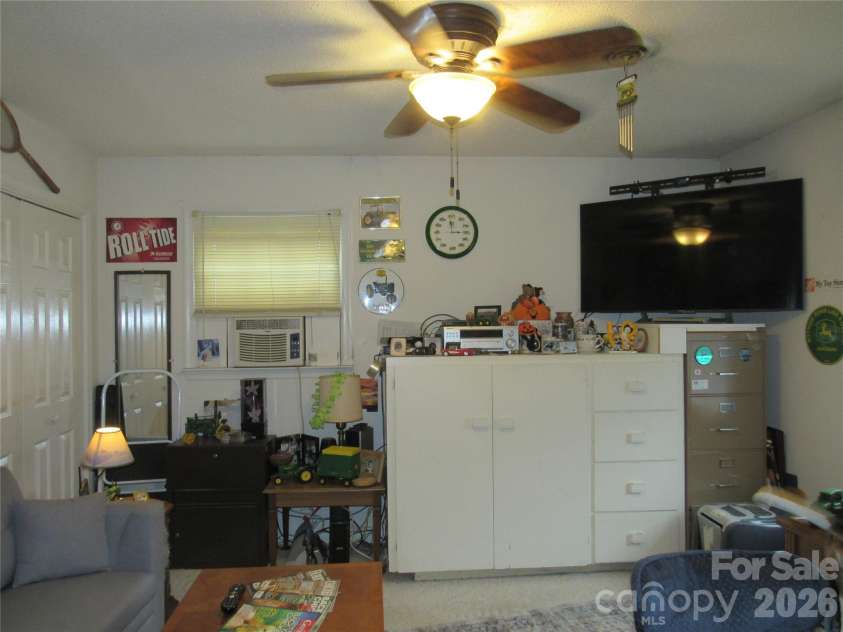 19 Westminster Drive, Asheville, NC 28804.  MLS# CAR4331483, YatesRealty ID 3748. 