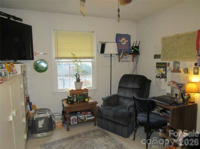 19 Westminster Drive, Asheville, NC 28804.  MLS# CAR4331483, YatesRealty ID 3748. 