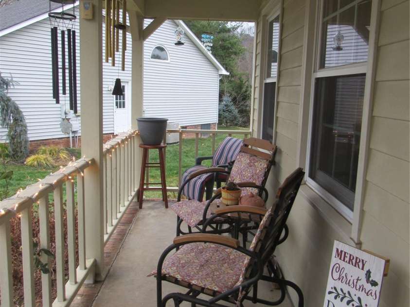 19 Westminster Drive, Asheville, NC 28804.  MLS# CAR4331483, YatesRealty ID 3748. 