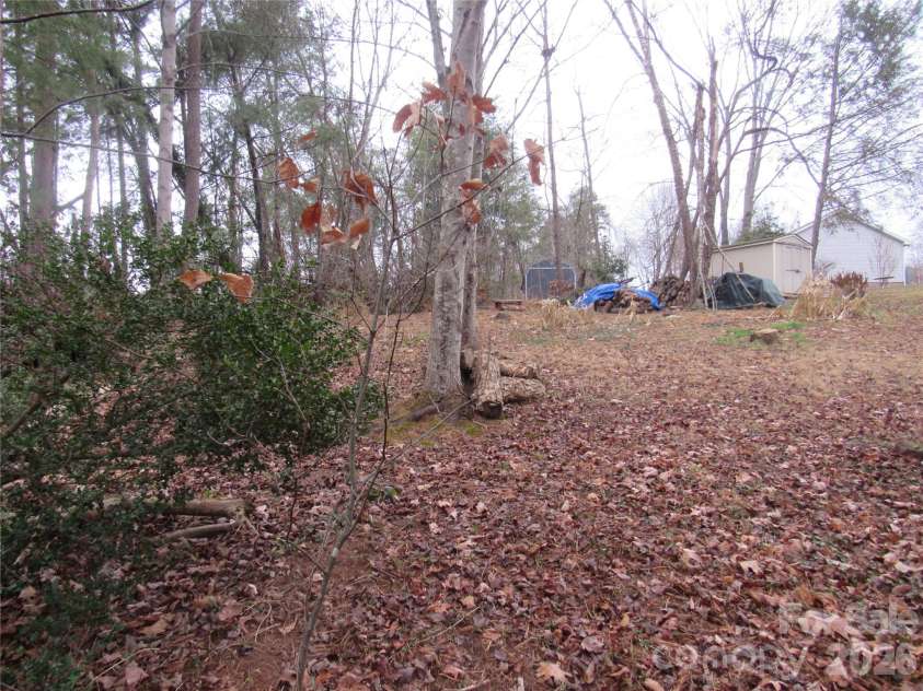 19 Westminster Drive, Asheville, NC 28804.  MLS# CAR4331483, YatesRealty ID 3748. 