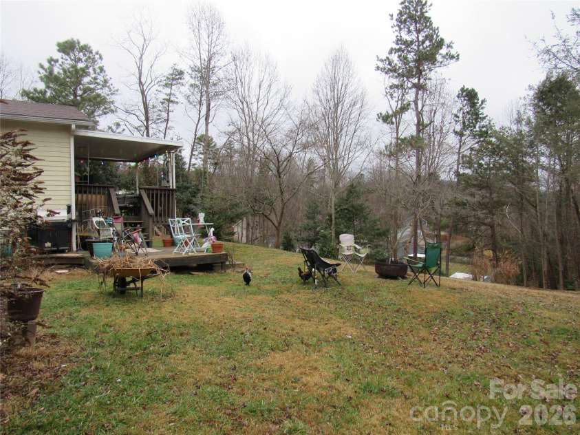 19 Westminster Drive, Asheville, NC 28804.  MLS# CAR4331483, YatesRealty ID 3748. 