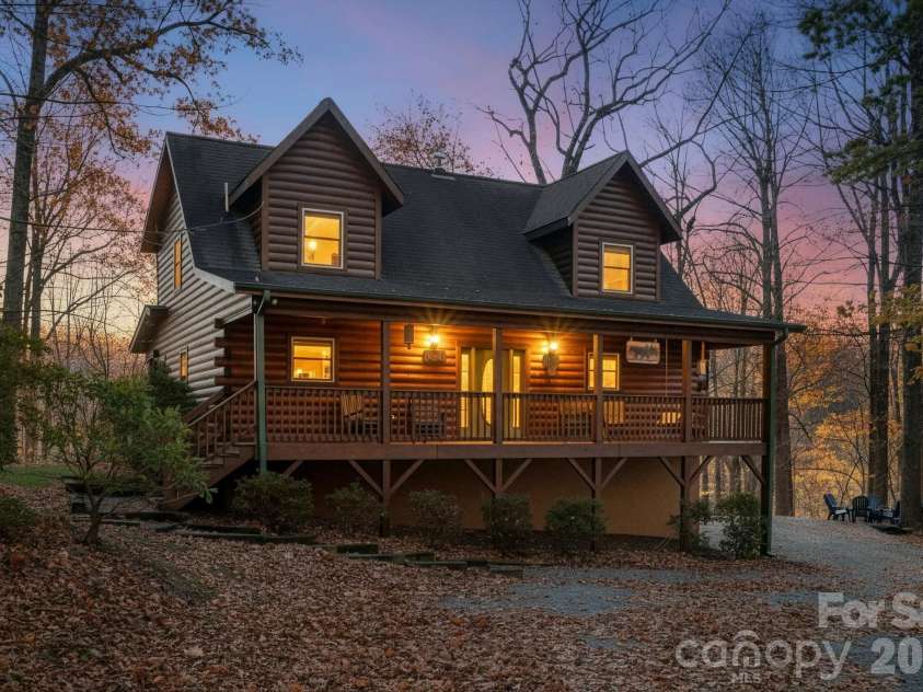48 & 50 Wild Turkey Run, Black Mountain, NC 28711.  MLS# CAR4318809, YatesRealty ID 3748. 