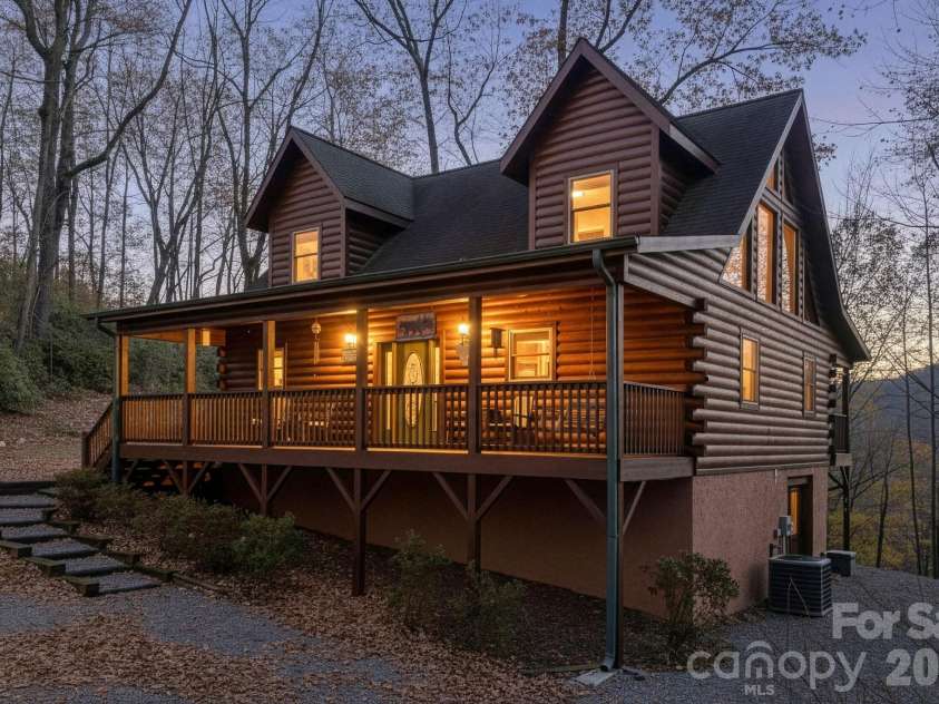 48 & 50 Wild Turkey Run, Black Mountain, NC 28711.  MLS# CAR4318809, YatesRealty ID 3748. 