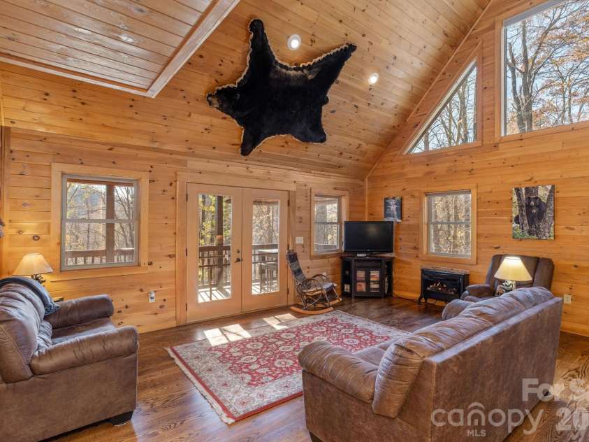 48 & 50 Wild Turkey Run, Black Mountain, NC 28711.  MLS# CAR4318809, YatesRealty ID 3748. 