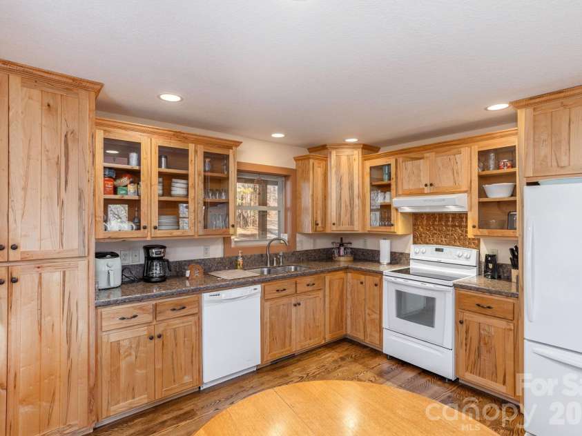 48 & 50 Wild Turkey Run, Black Mountain, NC 28711.  MLS# CAR4318809, YatesRealty ID 3748. 
