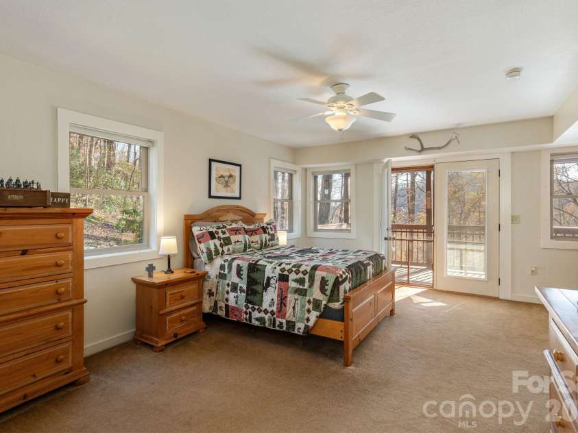 48 & 50 Wild Turkey Run, Black Mountain, NC 28711.  MLS# CAR4318809, YatesRealty ID 3748. 