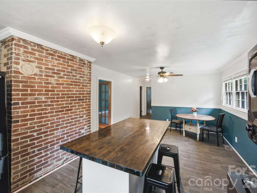 1471 Winthrop Avenue, Lancaster, SC 29720.  MLS# CAR4405167, YatesRealty ID 37480. 